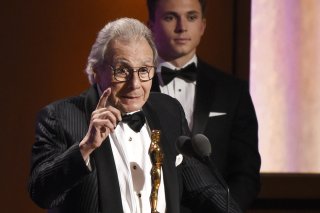 Lalo Schifrin a été récompensé par un Oscar d'honneur en 2018 pour l'ensemble de sa carrière, un prix remis à seulement deux autres compositeurs, Ennio Morricone et Quincy Jones (archives). KEYSTONE/AP Invision/CHRIS PIZZELLO